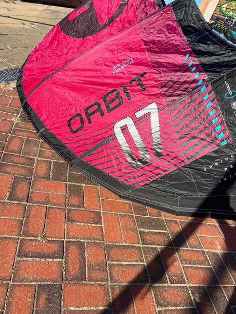 North Orbit Kite - Rubine Red - 2025 image 0